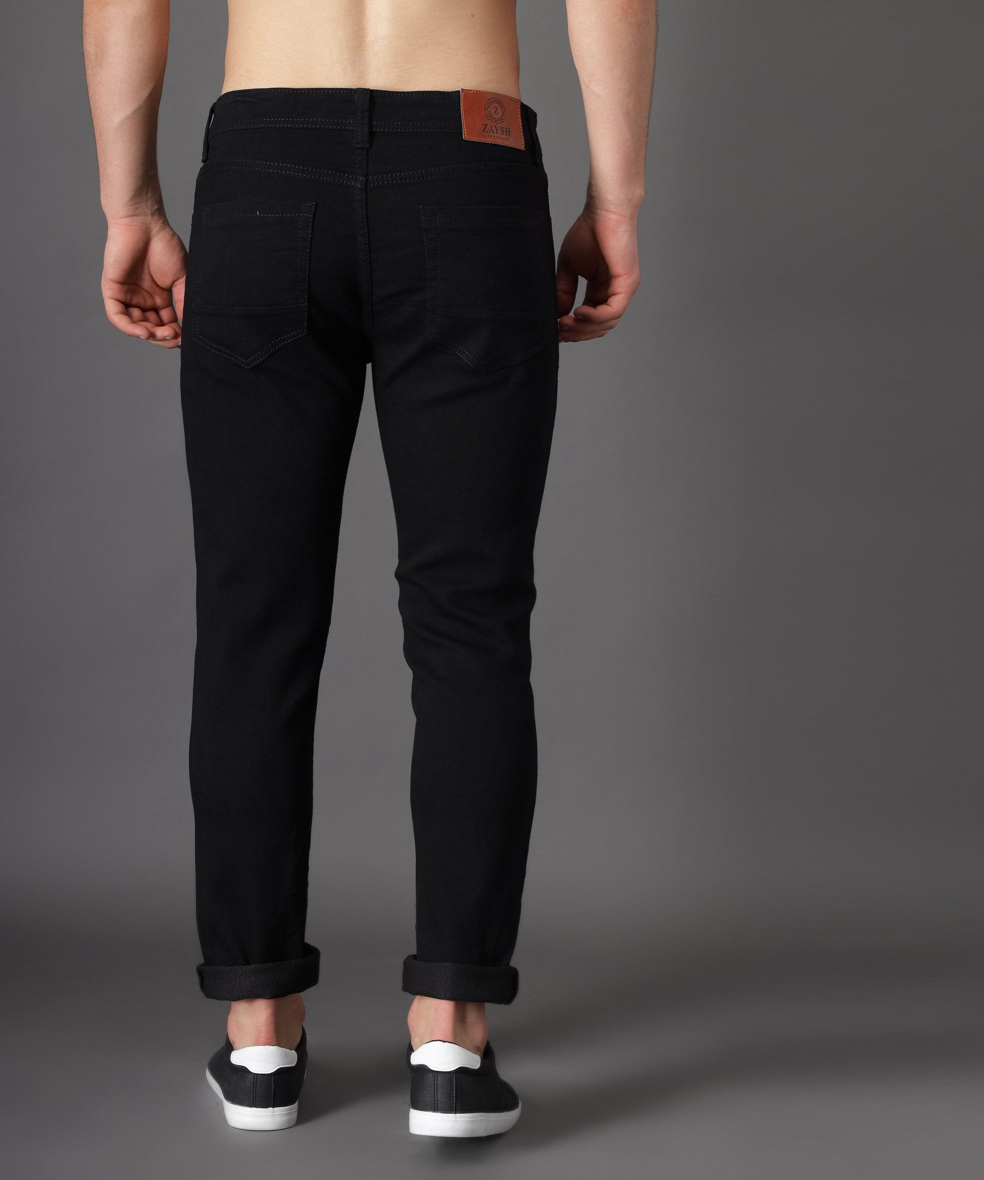 21 Best Black Jeans for Men in 2021 Levis Wrangler Uniqlo and More  GQ